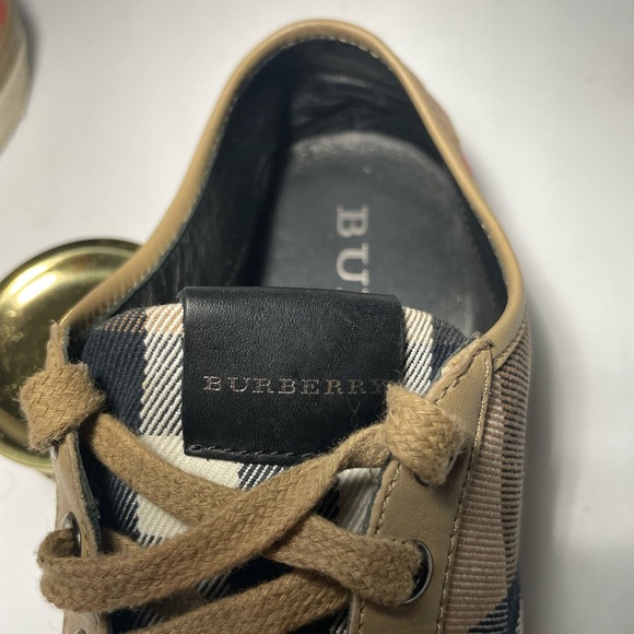 Burberry beige nova check canvas and leather cap toe Snearkers size 40. Usa 9 - Picture 4 of 15
